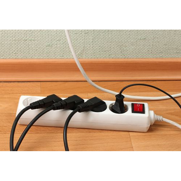 Rallonge CyberPower Protection De Surtension Essentielle Rallonge CyberPower Protection De Surtension Essentielle